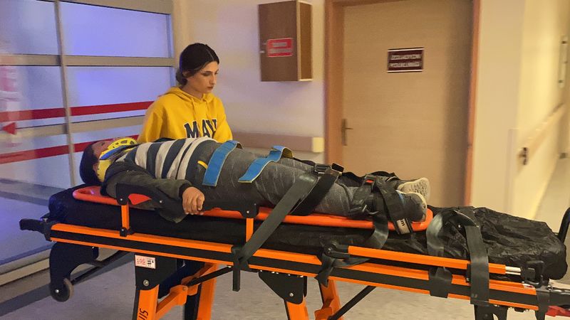 Adıyaman'da araç şarampole yuvarlandı: 7 kişi yaralandı