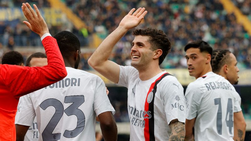 Milan, Hellas Verona'yı üç golle yıktı