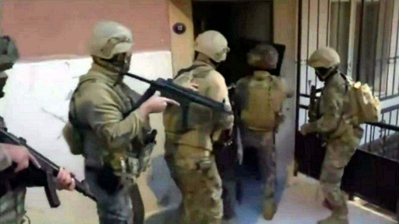 İzmir'deki Nevruz etkinliğinde gözaltı sayısı 35'e yükseldi