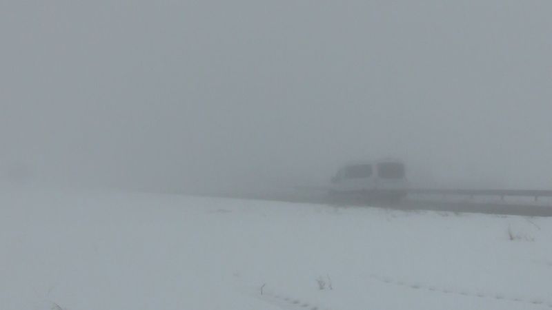 Kars'ta etkili olan sis görüş mesafesini düşürdü: Vatandaş zor anlar yaşadı