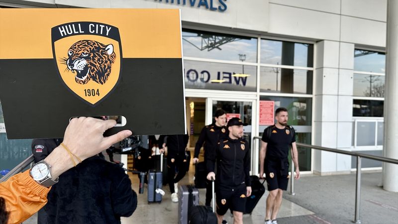 Hull City, kamp için Antalya'da
