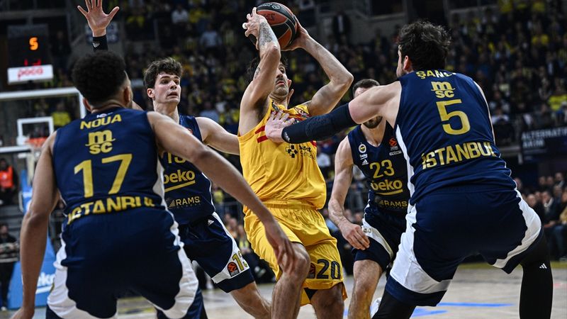 Fenerbahçe, Barcelona'yı 14 sayı farkla yendi
