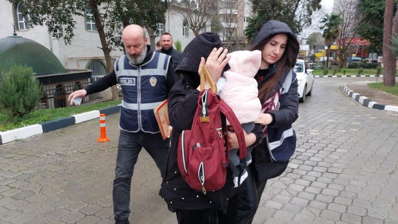 Samsun'da girdiği evden 50 bin liralık altın çaldı