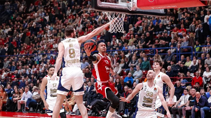 Fenerbahçe, Olimpia Milano'ya yenildi