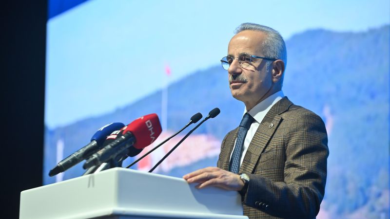 Abdulkadir Uraloğlu: Eve kadar fiberde Avrupa'da 2. sıraya yükseldik