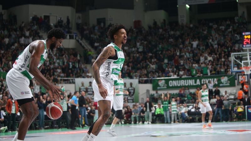 Jordan Floyd, Bursaspor'dan ayrıldı