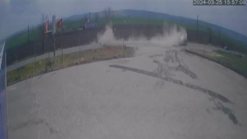 Şanlıurfa'da feci kaza: 2 kişi yaralandı