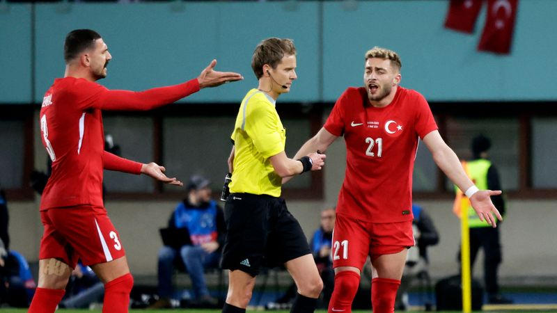 A Milli Futbol Takımı'nın Barış Alper Yılmaz ile bulduğu gol iptal edildi