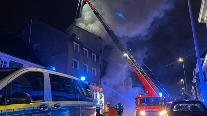 Almanya'da yangın: 2'si çocuk 4 Türk hayatını kaybetti