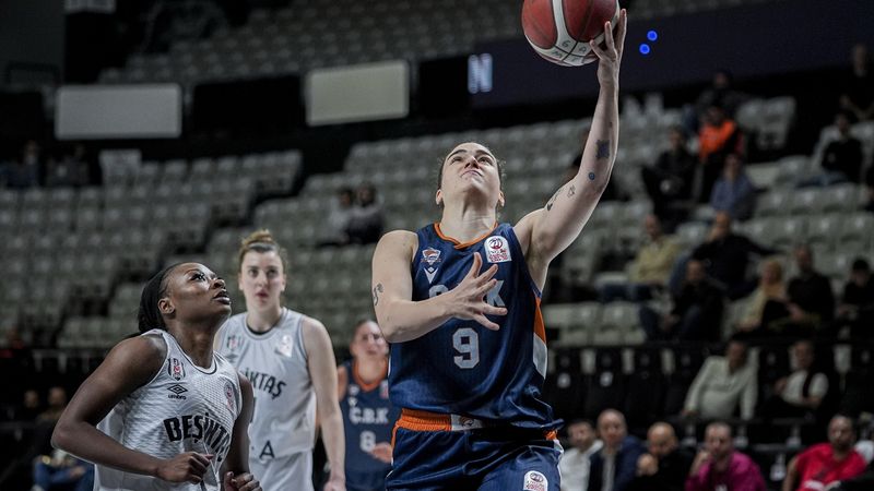 Beşiktaş evinde ÇBK Mersin'e yenildi