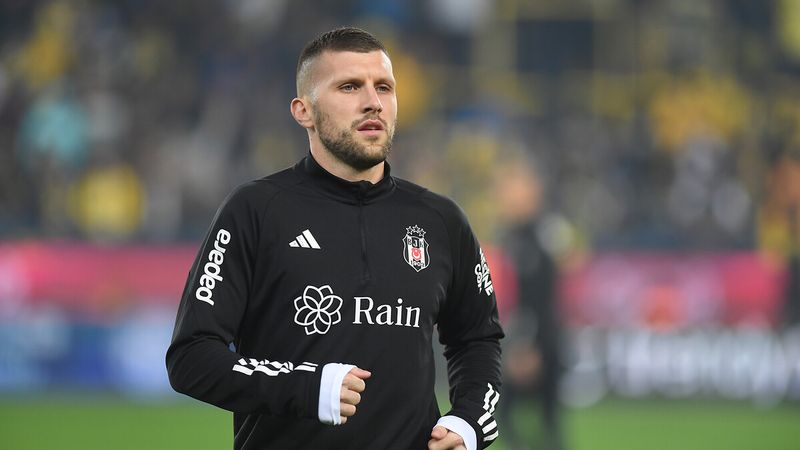 Beşiktaş'ta Ante Rebic'e talip yok