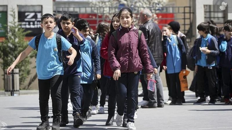 MEB açıkladı! 1 Nisan'da okullar tatil olacak