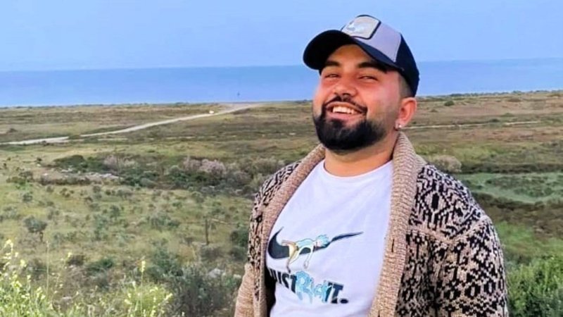 Denizli'de hatalı sollama ölüm getirdi! Motokurye son yolculuğuna uğurlandı