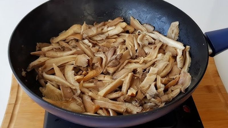 Et yemeyen bunu yesin! Bir tabağında 25 kat daha fazla protein içeriyor...