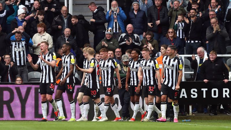 Newcastle United'dan tarihi geri dönüş
