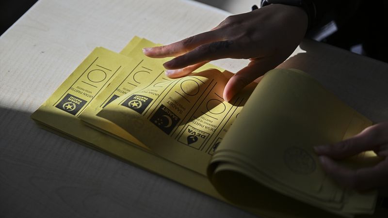 Türkiye tercihini yaptı! 30 büyükşehir belediyesinin 6'sı el değiştirdi