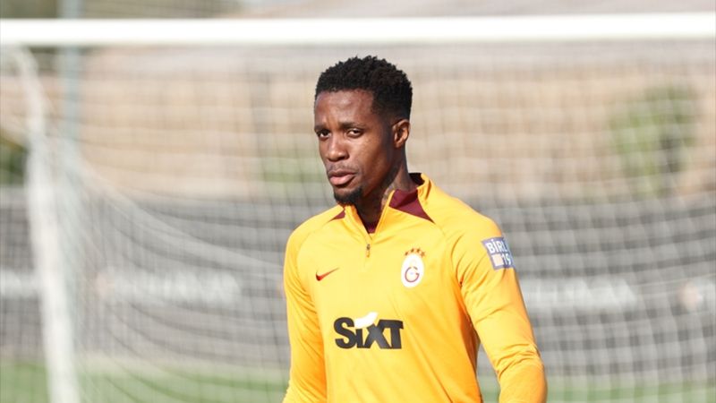 Fildişi Sahili Teknik Direktörü, Wilfried Zaha ile bir araya geldi