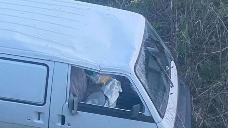 Zonguldak'ta kaza yapan kovan yüklü araca müdahale edilemedi