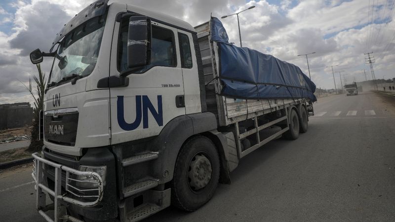 Gazze'de gece yardım dağıtımları en az 48 saat süreyle askıya alındı