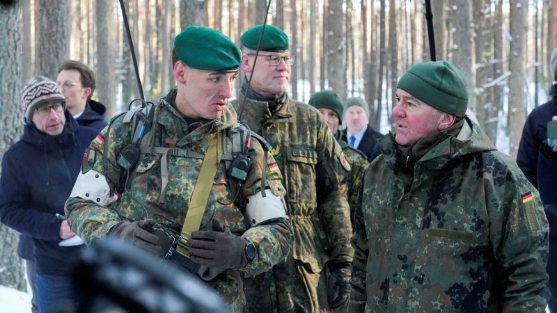 Almanya Silahlı Kuvvetleri yeniden yapılandırılacak