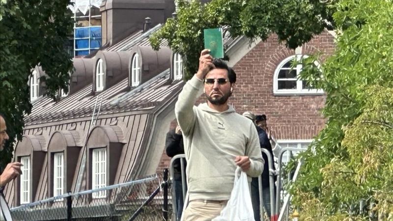 Norveç, Kur'an-ı Kerim yakan Salwan Momika'yı sınır dışı edecek