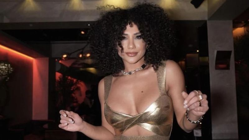 Survivor Aysu'dan Ronaldinho’lu paylaşım! 