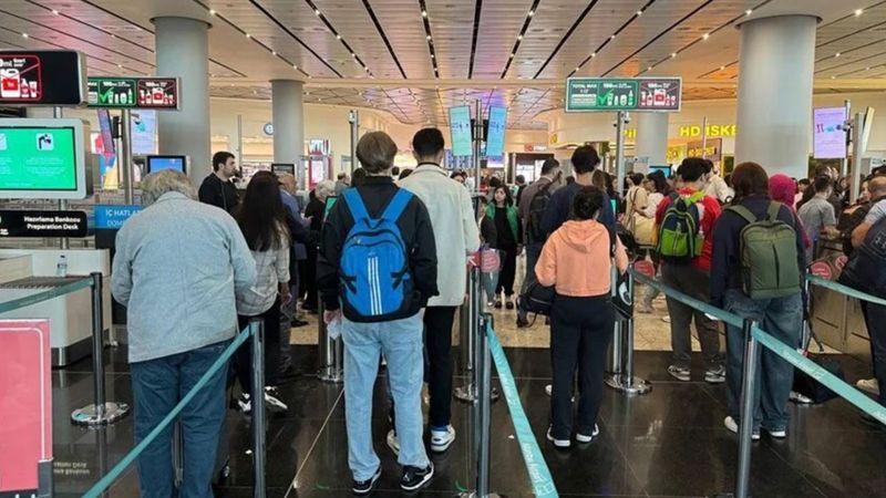 İstanbul Havalimanı'nda bayram yoğunluğu sefer sayısını artırdı