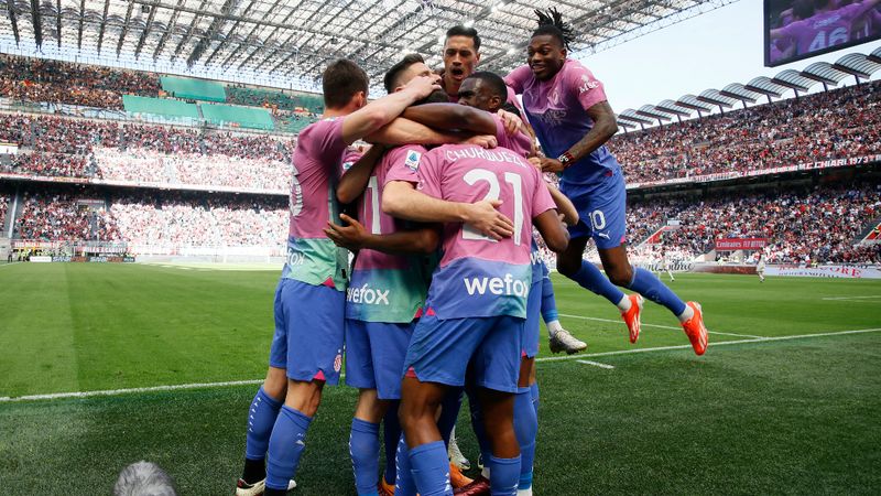 Milan, Lecce'yi rahat geçti