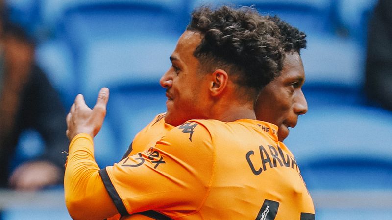 Hull City, Cardiff City önünde üç golle güldü