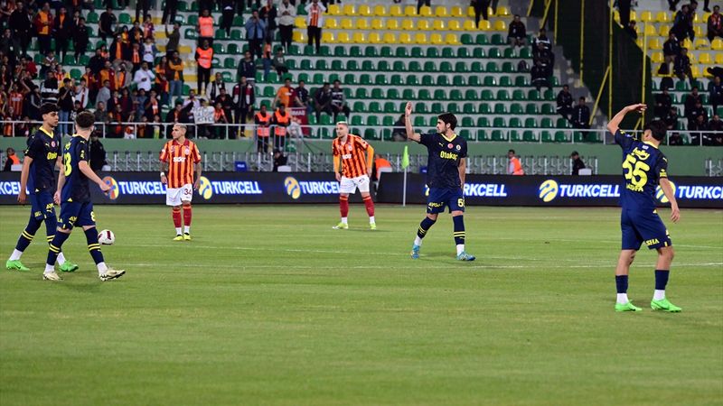 Fenerbahçe, Galatasaray'la oynanan Süper Kupa maçından çekildi