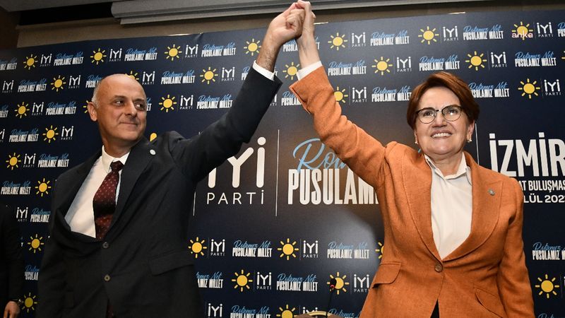 İyi Parti'de yaprak dökümü! Ümit Özlale istifa etti