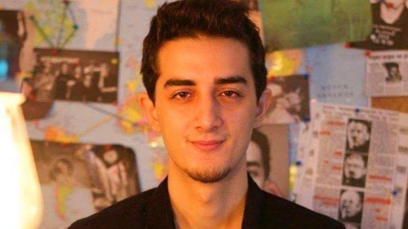 Youtube üzerinde 9 milyon takipçisi olan Ruhi Çenet'in hesabı çalındı