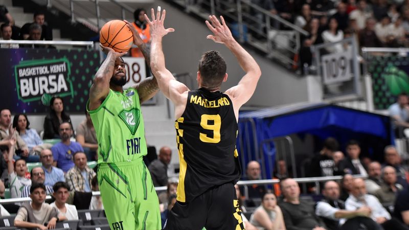 TOFAŞ çeyrek finalde seriyi eşitledi