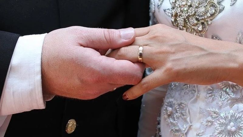 Sosyal medyada yeni tehlike: Formalite evlilik için ilan veriyorlar