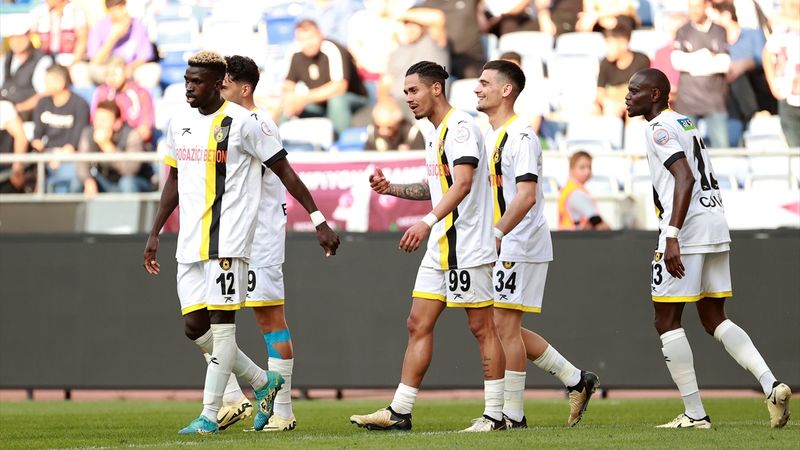 İstanbulspor, Hatayspor'u üç golle geçti