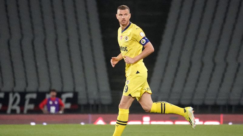 Edin Dzeko, Fenerbahçe tarihine geçti