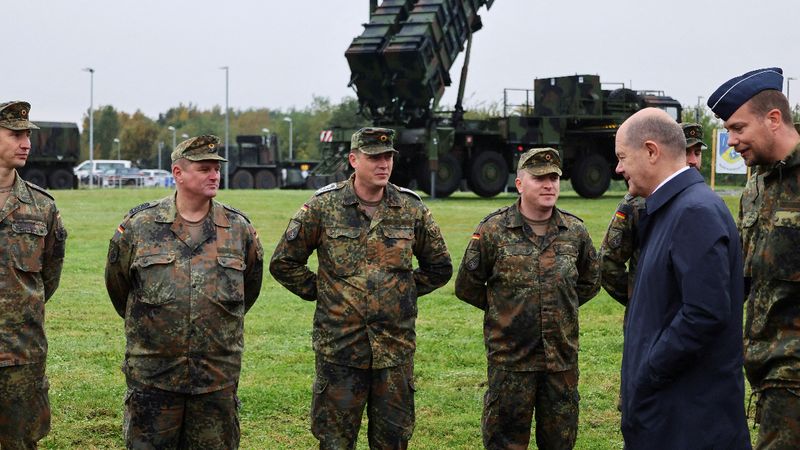 Alman ordusundaki Müslüman askerlere manevi destek: İmamlar görev yapacak
