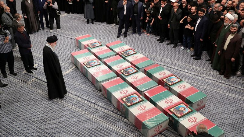 Financial Times: İran, İsrail'e saldırıyla imajını güçlendirmek istiyor