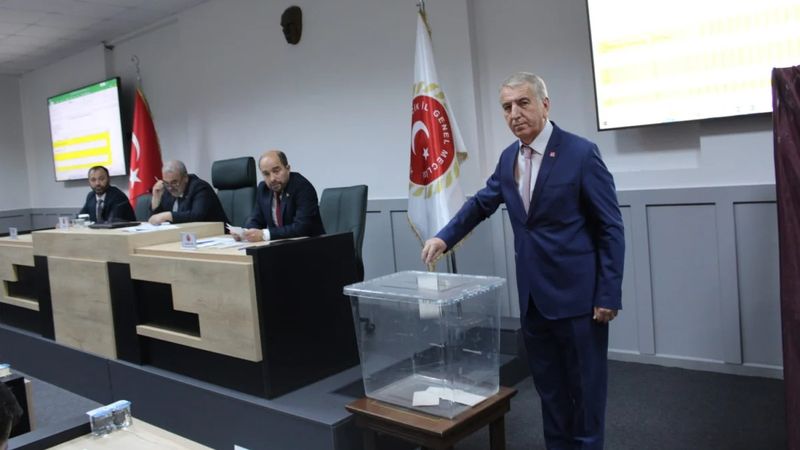 Bilecik'te İyi Parti'den AK Parti'ye destek