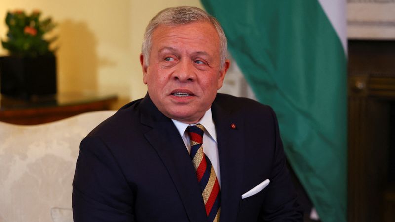 Ürdün Kralı Abdullah: İsrail ile İran arasında 'savaş sahnesi' olmayacağız