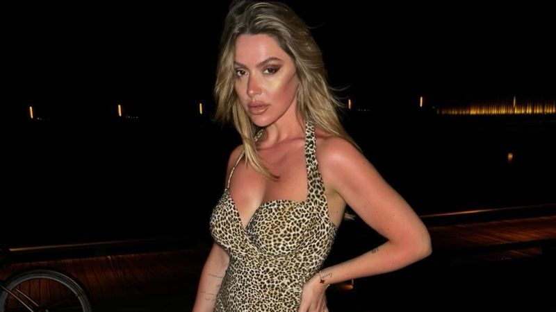 Maldivler'e giden Hadise kızarıklığıyla sosyal medyanın diline düştü