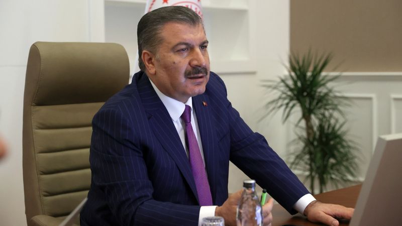 Fahrettin Koca MHRS'deki randevu sorunu için alınan kararı paylaştı