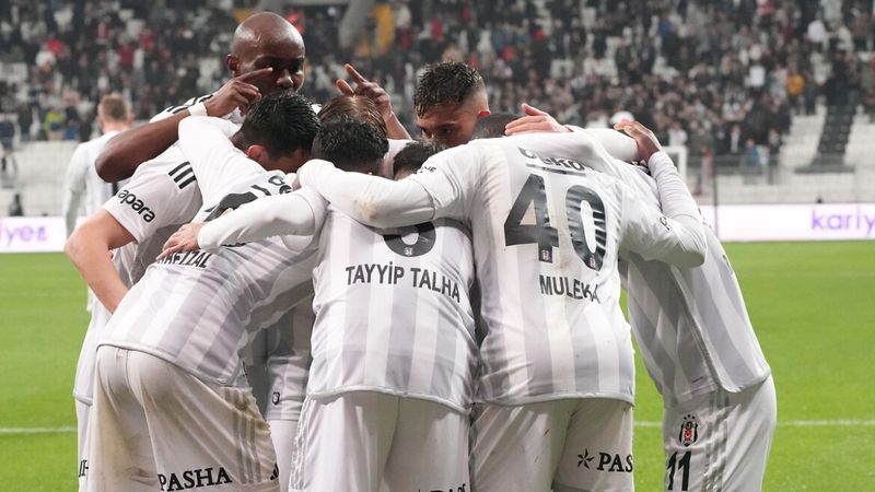 Beşiktaş, Ankaragücü'nü iki golle geçti