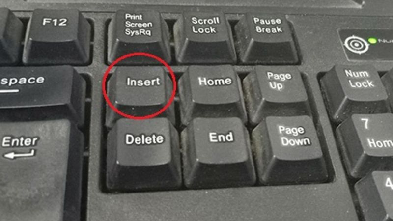 Klavyedeki Insert (INS) tuşu bakın ne işe yarıyor