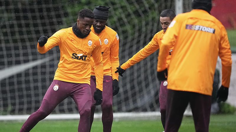 Wilfried Zaha'dan şaşırtan hareket! Yedek kulübesinde...