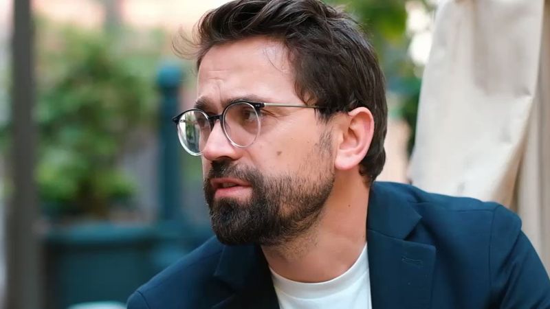 Adem Metan, İngilizce dil eğitimi alıyor