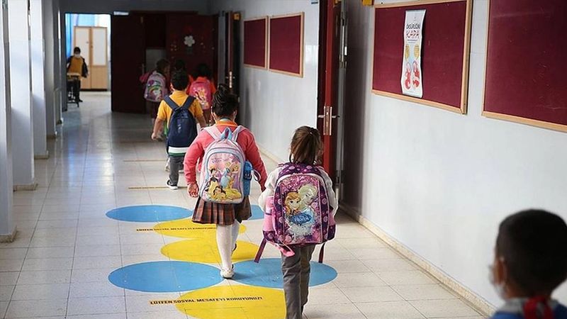 1 Mayıs okullar, üniversiteler tatil mi 2024? 1 Mayıs’ta ders işlenecek mi?