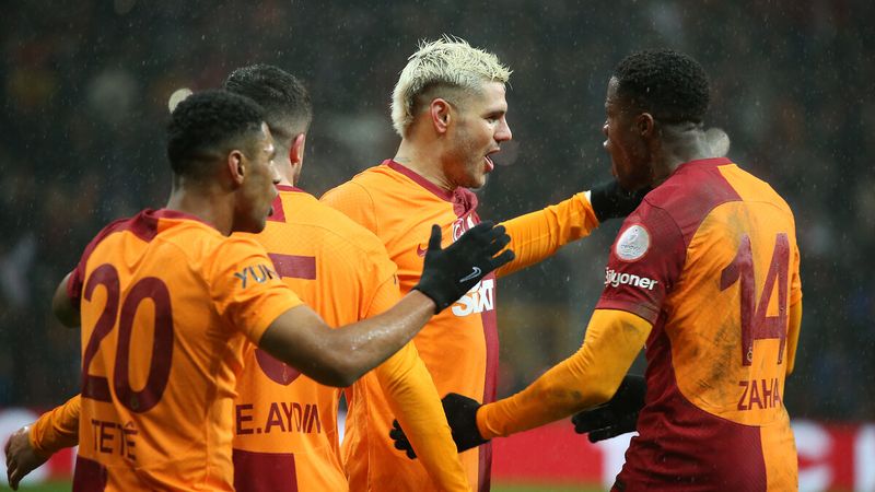 Galatasaray'ın Adana Demirspor maçı kafilesi belli oldu! Zaha yok...