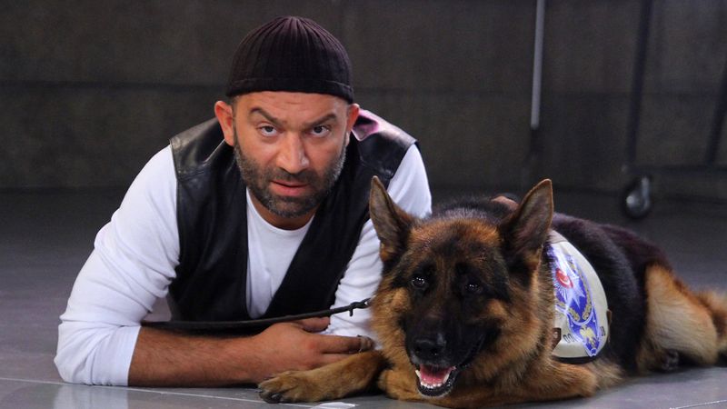 Şevket Çoruh'tan bir müjde daha! Arka Sokaklar'ın güzeli geri dönüyor...