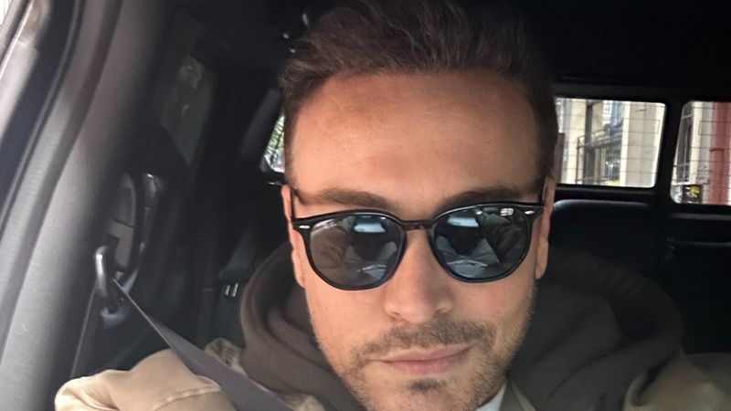 Şarkıcı Cenk Eren'den hayranlarını üzen haber! Sağ gözünde retina yırtığı tespit edildi